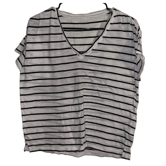 🌹BANANA REPUBLIC STRIPED TEE - Picture 1 of 5